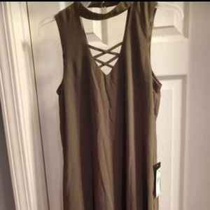 Women's sz Xs, olive chiffon,  sleeveless  dress. Fully lined. Nwt